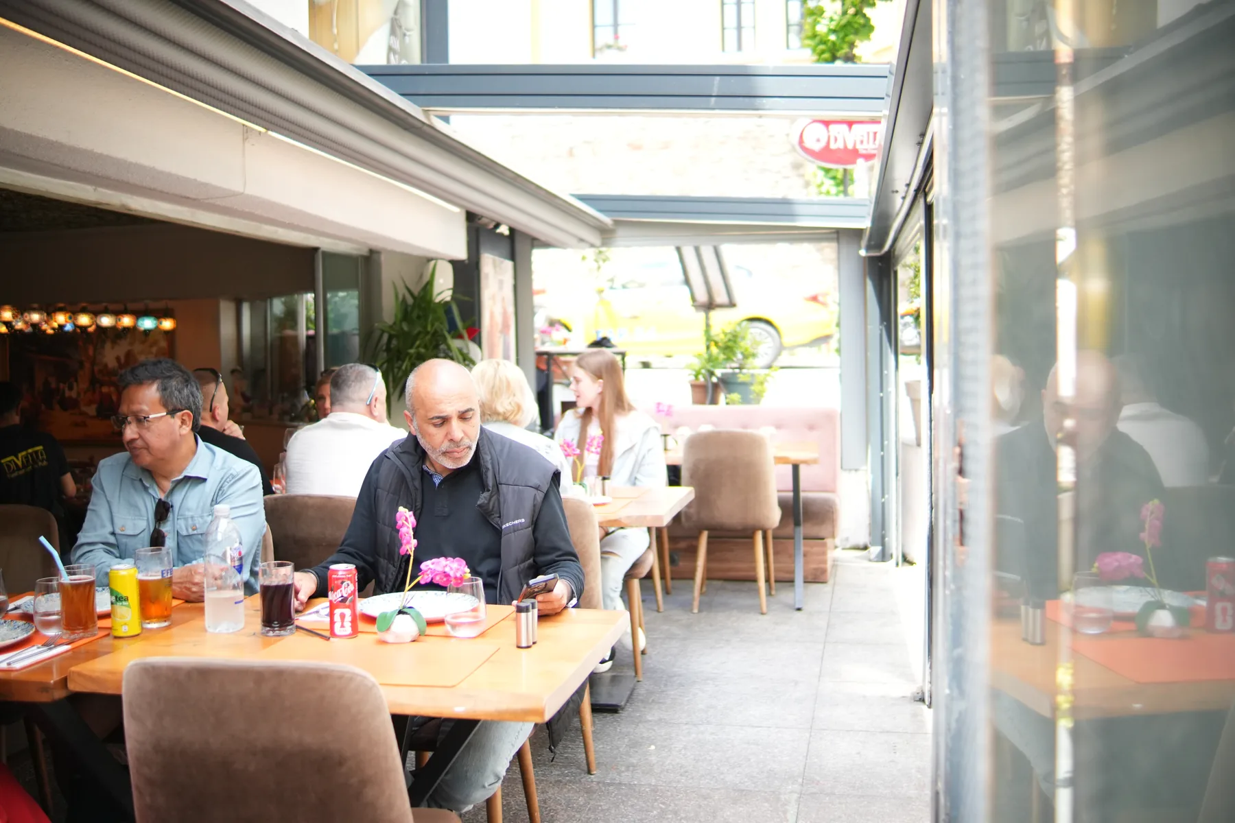 Evening garden dining at Divella Bistro near the Blue Mosque
