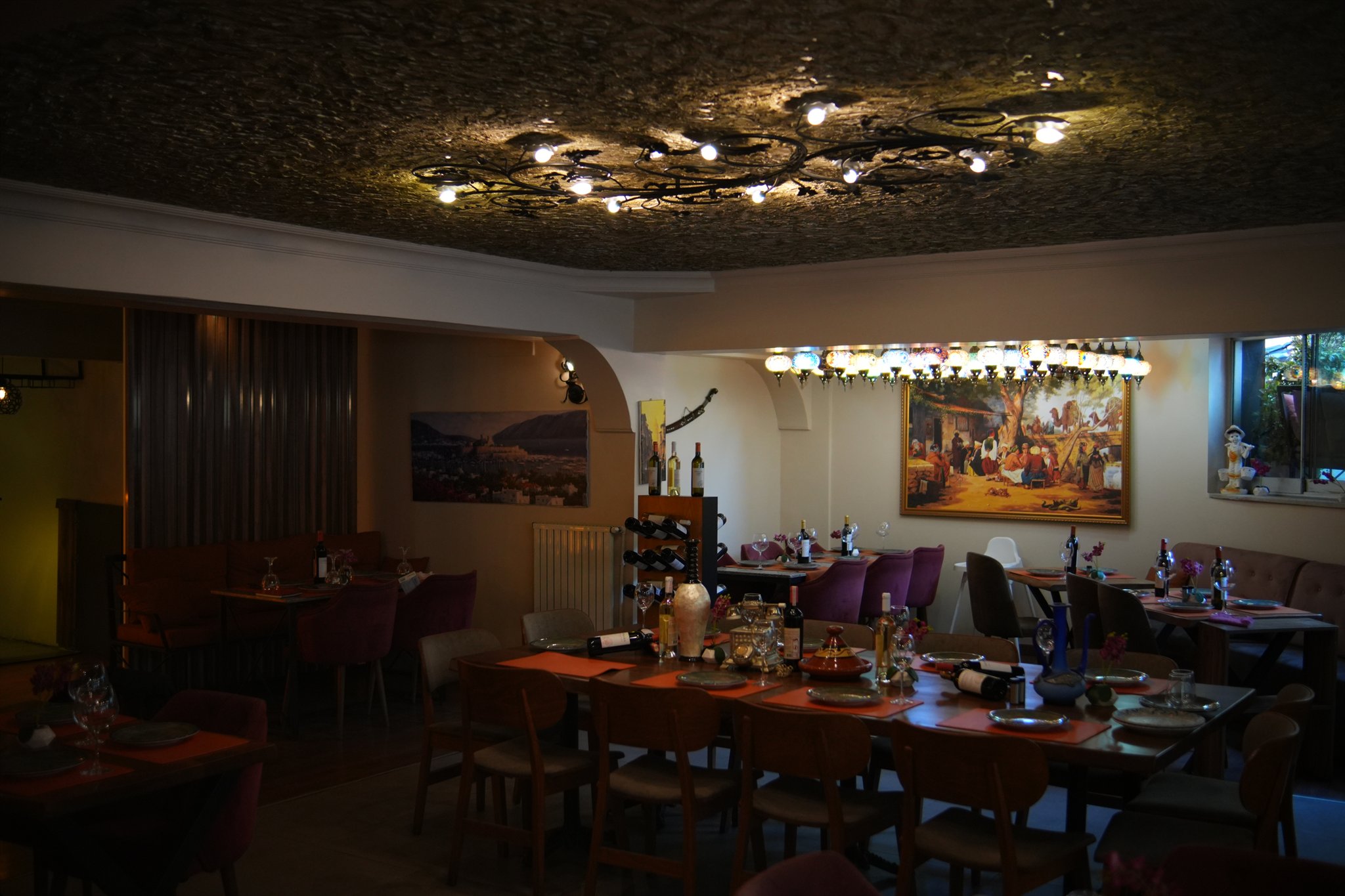 Divella Bistro restaurant atmosphere in Sultanahmet